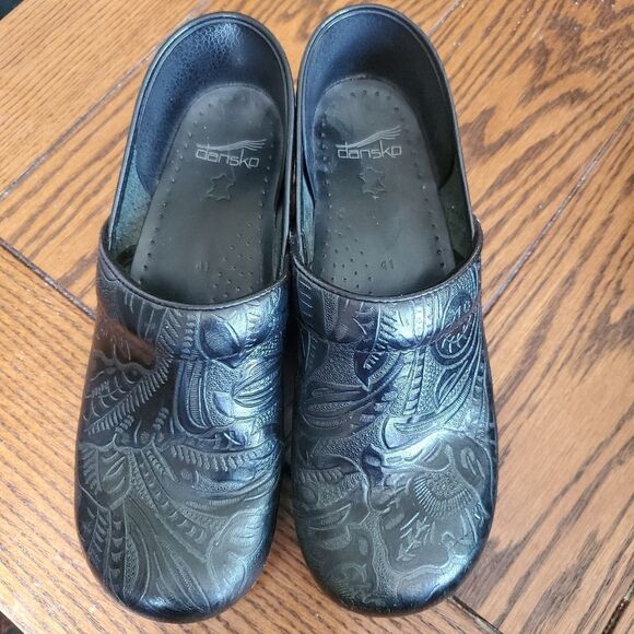 Dansko Women's Professional Black Tooled Leather C - Picture 2 of 8
